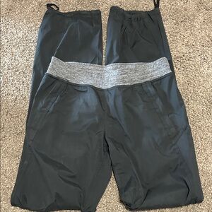 Lululemon Women’s Black Pants with black with grey Waistband track pants